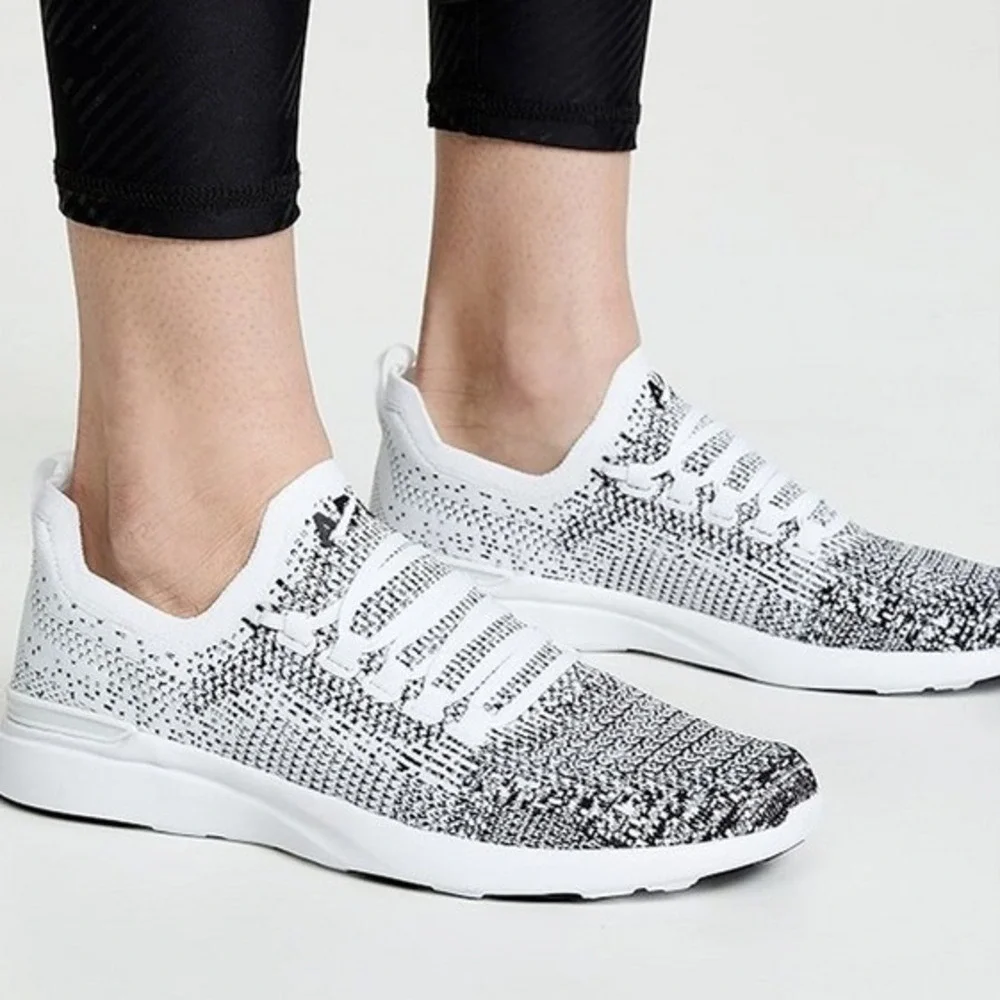 APL TechLoom Breeze Sneakers White Black Ombre Women's Size 10